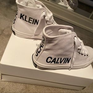 Calvin Canvas Shoes